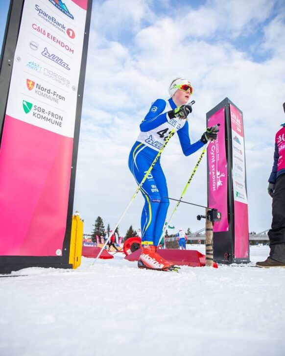banner i startområde på et idrettsarrangement