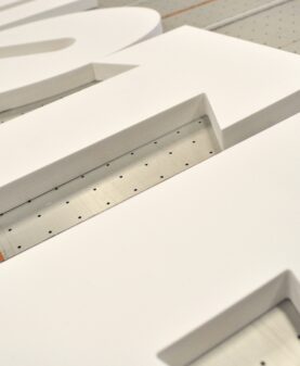 Fasadebokstaver for Fefor Høifjellshotell