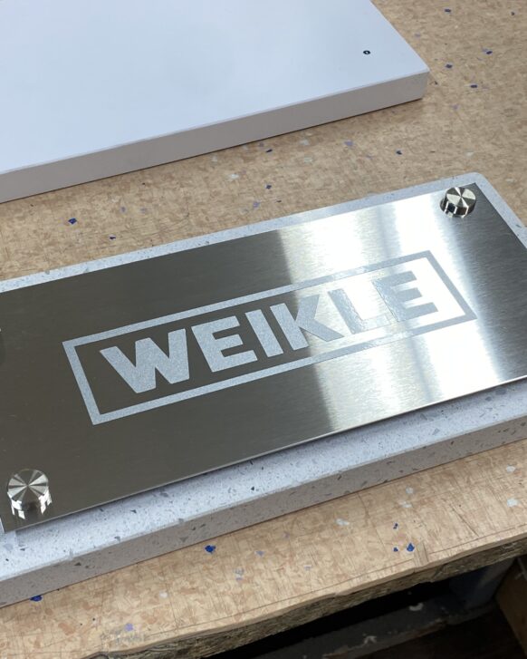 Dørskilt for innvendig bruk