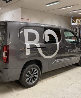 foliering av kassebil