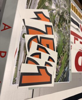 Klistremerker til kunde i Fåvang